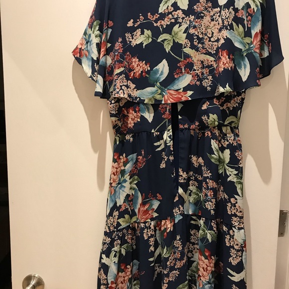 Whimsical flowy summer dress - Picture 2 of 3